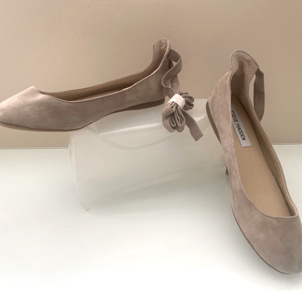 Steve Madden Blcome Light Gray Straps Leather Size 7M NWOT Ballet Flats - Picture 2 of 10